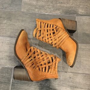 Like New | Free People Carrera Ankle Booties